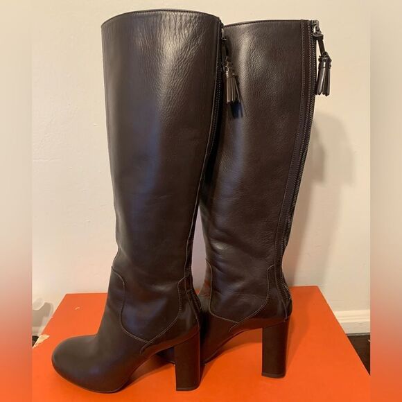 Hogan- Italian designer,  knee high  soft leather and lining boots, size 8,5 - Picture 1 of 9